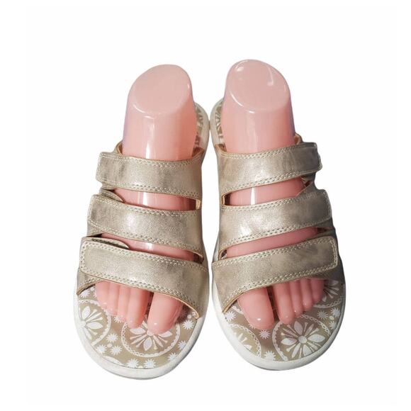 Coral Bay Gold Multiple Adjustable Strap Open Toe Sandals - Size 10 - Picture 3 of 10